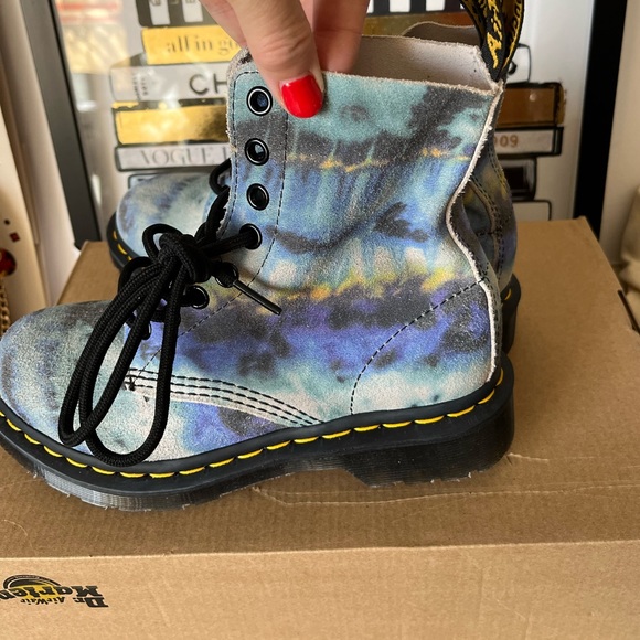 SALE Dr Martens Pascal Blue Tie Dye Suede Boots New - Picture 6 of 12